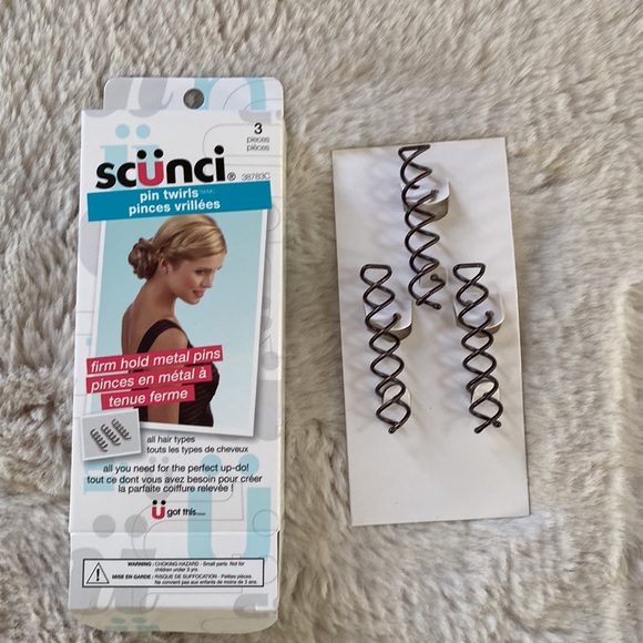 Scunci Pin Twirls Spirals - 3 pack - Picture 4 of 6